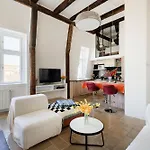 W - Great Synagogue - Charming - Sleeps 4 Apartmán