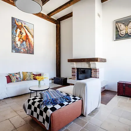 W - Great Synagogue - Charming - Sleeps 4