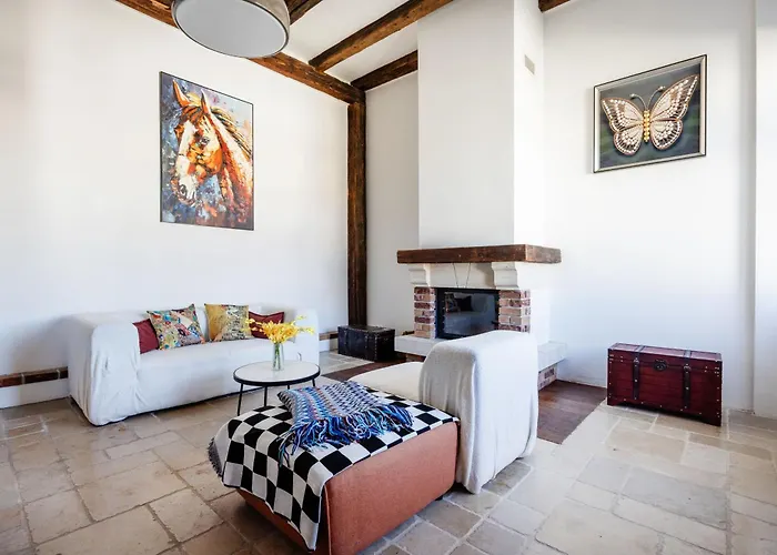 W - Great Synagogue - Charming - Sleeps 4