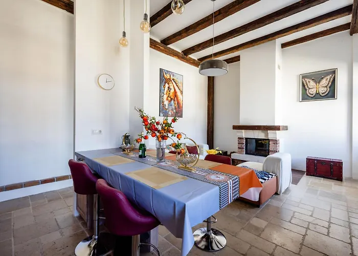 W - Great Synagogue - Charming - Sleeps 4 アパート ブダペスト